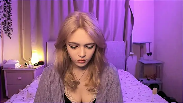 Snapshot of MiaRanki chatting on 17, 9, 2025 MiaRanki online show from 17, 9, 2025