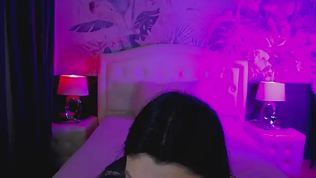 MaeveMoon online show from 7, 5, 2026