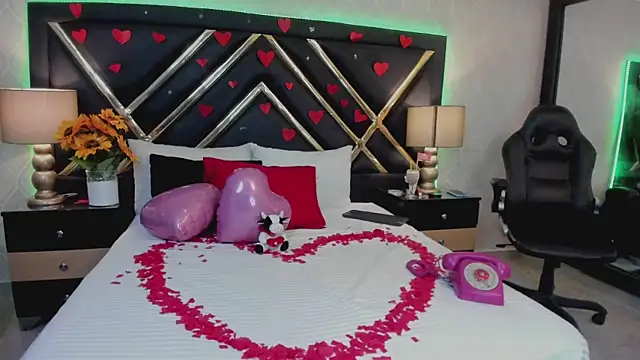 SophieWinsloow online show from 14, 2, 2025