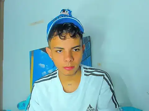 Snapshot of Alessandro_1610 chatting on 13, 3, 2025 Alessandro 1610 online show from 13, 3, 2025