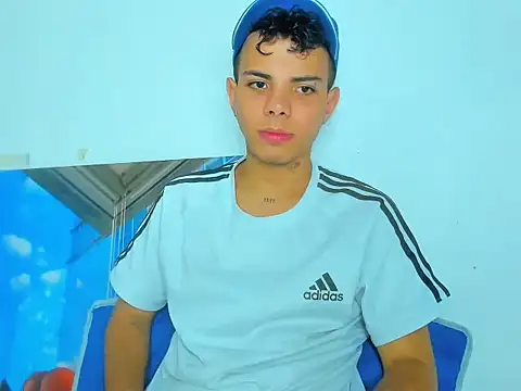 Snapshot of Alessandro_1610 chatting on 21, 3, 2025 Alessandro 1610 online show from 21, 3, 2025