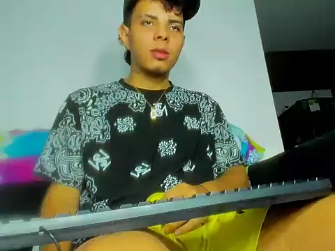 Snapshot of Alessandro_1610 chatting on 19, 9, 2025 Alessandro 1610 online show from 19, 9, 2025