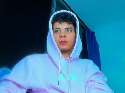 Snapshot of Alessandro_1610 chatting on 25, 10, 2025 Alessandro 1610 online show from 25, 10, 2025