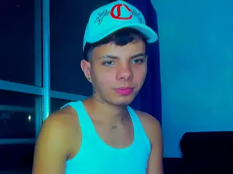 Snapshot of Alessandro_1610 chatting on 12, 11, 2025 Alessandro 1610 online show from 12, 11, 2025