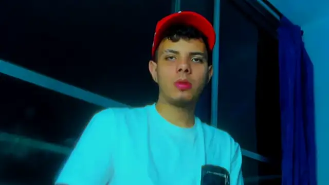 Snapshot of Alessandro_1610 chatting on 30, 11, 2025 Alessandro 1610 online show from 30, 11, 2025