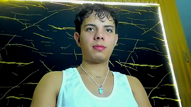 Snapshot of Alessandro_1610 chatting on 27, 3, 2026 Alessandro 1610 online show from 27, 3, 2026