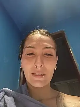 single mother indecent online show from 26, 6, 2026