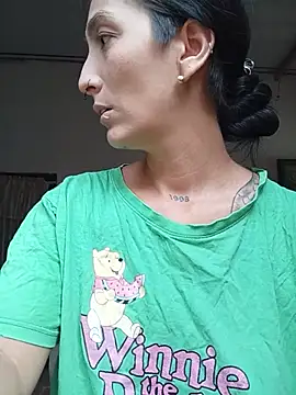 single mother indecent online show from 25, 7, 2026