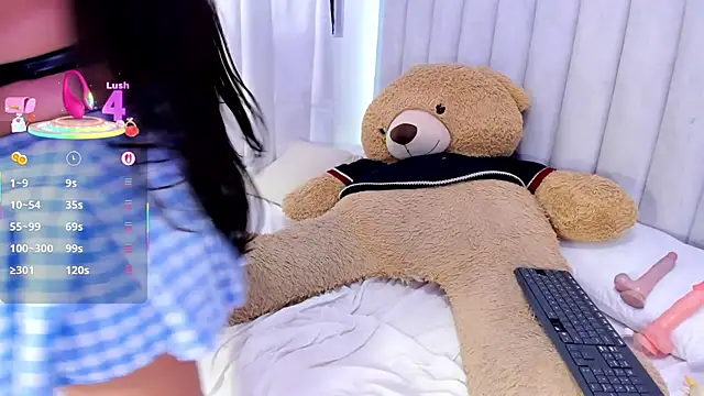 Snapshot of daphneebridge chatting on 27, 2, 2025 daphneebridge online show from 27, 2, 2025