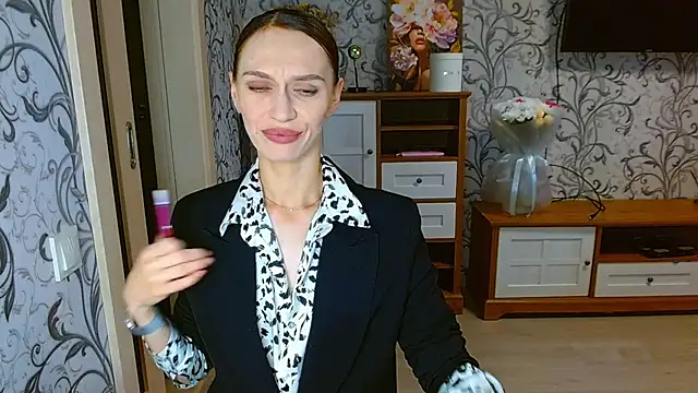 Lady Sunshine  online show from 6, 10, 2025