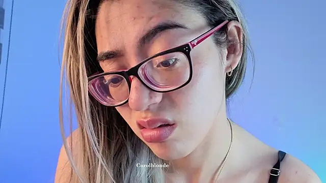Carolblonde online show from 25, 6, 2026