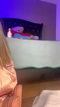 luciana hunters online show from 6, 8, 2026