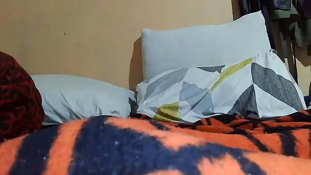 Snapshot of 01applebottom chatting on 22, 10, 2025 01applebottom online show from 22, 10, 2025