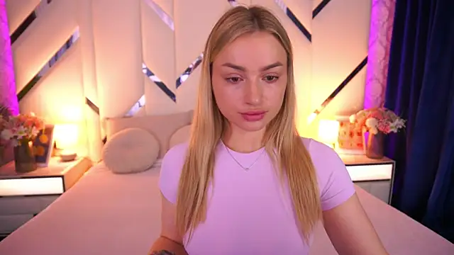 LindsieGreyy online show from 7, 6, 2026