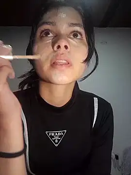 CHLOE ISABELL online show from 1, 10, 2025