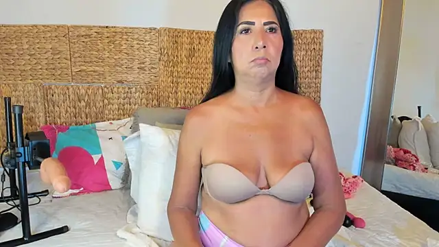 Snapshot of Jackiehmilf52 chatting on 5, 6, 2026 Jackiehmilf52 online show from 5, 6, 2026