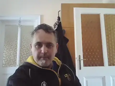 Szolga10 online show from 18, 3, 2025