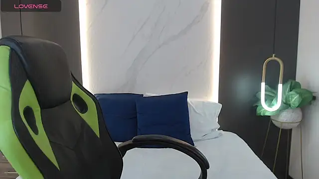 sol valeria online show from 18, 3, 2025