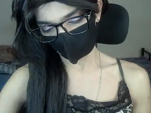 YourCDBitch online show from 5, 10, 2025