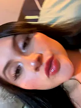 Snapshot of ValentinaOrtiz3 chatting on 27, 9, 2025 ValentinaOrtiz3 online show from 27, 9, 2025