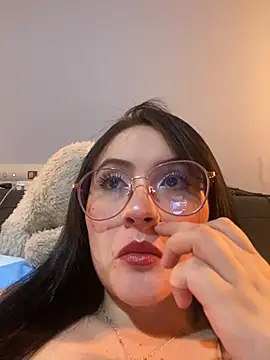 Snapshot of ValentinaOrtiz3 chatting on 1, 10, 2025 ValentinaOrtiz3 online show from 1, 10, 2025