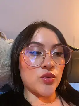 Snapshot of ValentinaOrtiz3 chatting on 6, 10, 2025 ValentinaOrtiz3 online show from 6, 10, 2025