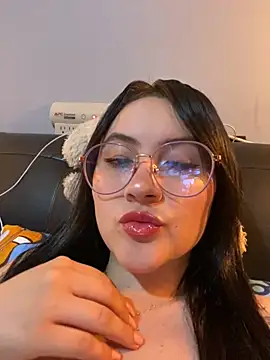 Snapshot of ValentinaOrtiz3 chatting on 12, 10, 2025 ValentinaOrtiz3 online show from 12, 10, 2025