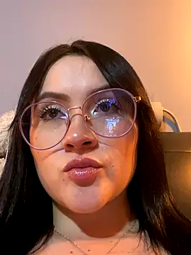 Snapshot of ValentinaOrtiz3 chatting on 18, 10, 2025 ValentinaOrtiz3 online show from 18, 10, 2025