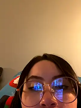 Snapshot of ValentinaOrtiz3 chatting on 19, 10, 2025 ValentinaOrtiz3 online show from 19, 10, 2025