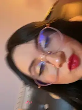 ValentinaOrtiz3 online show from 5, 12, 2025