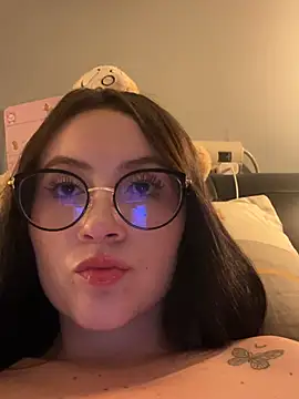 Snapshot of ValentinaOrtiz3 chatting on 23, 6, 2026 ValentinaOrtiz3 online show from 23, 6, 2026