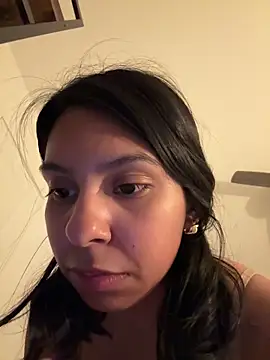 Valeedoll online show from 6, 3, 2026