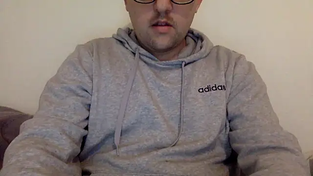 Snapshot of Milflover96 chatting on 24, 2, 2025 Milflover96 online show from 24, 2, 2025