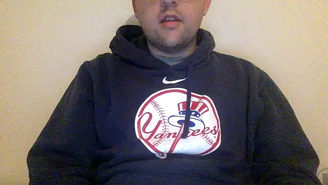 Snapshot of Milflover96 chatting on 5, 3, 2025 Milflover96 online show from 5, 3, 2025