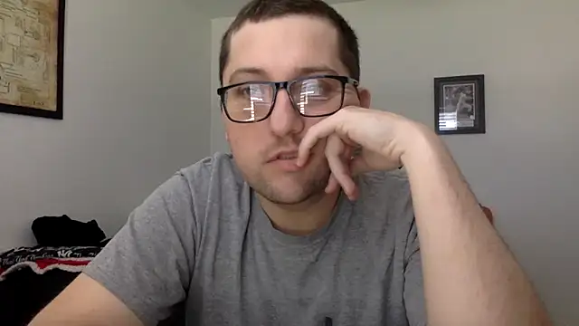 Snapshot of Milflover96 chatting on 6, 3, 2025 Milflover96 online show from 6, 3, 2025