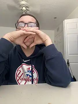 Snapshot of Milflover96 chatting on 7, 3, 2025 Milflover96 online show from 7, 3, 2025