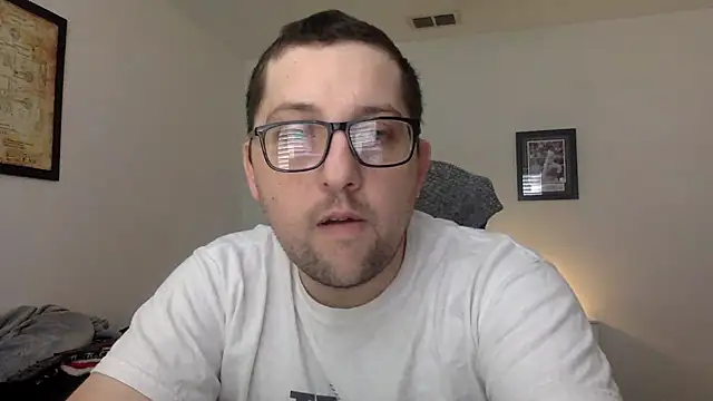 Snapshot of Milflover96 chatting on 9, 3, 2025 Milflover96 online show from 9, 3, 2025