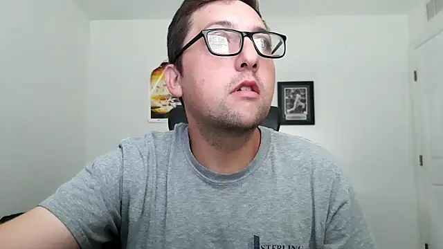 Snapshot of Milflover96 chatting on 5, 10, 2025 Milflover96 online show from 5, 10, 2025