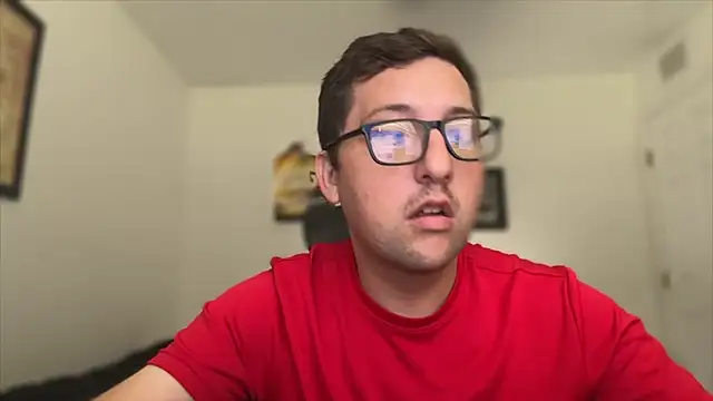 Snapshot of Milflover96 chatting on 8, 10, 2025 Milflover96 online show from 8, 10, 2025