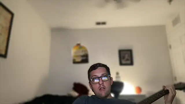 Snapshot of Milflover96 chatting on 9, 10, 2025 Milflover96 online show from 9, 10, 2025