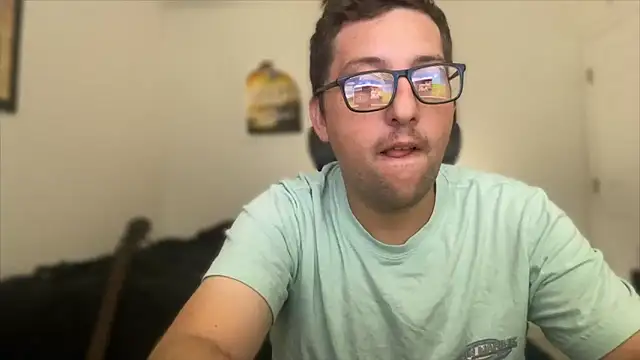 Snapshot of Milflover96 chatting on 9, 10, 2025 Milflover96 online show from 9, 10, 2025