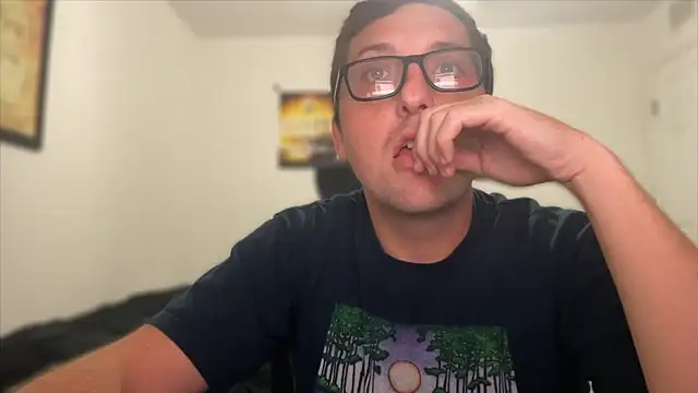 Snapshot of Milflover96 chatting on 18, 10, 2025 Milflover96 online show from 18, 10, 2025