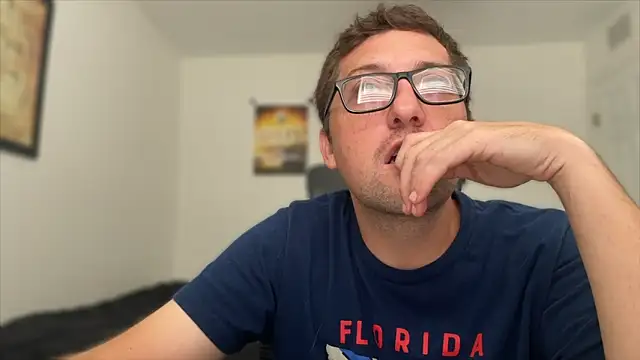 Snapshot of Milflover96 chatting on 20, 10, 2025 Milflover96 online show from 20, 10, 2025