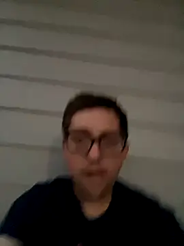 Snapshot of Milflover96 chatting on 13, 11, 2025 Milflover96 online show from 13, 11, 2025