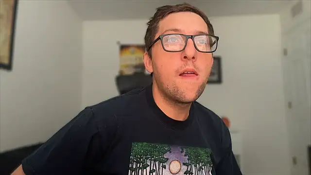 Snapshot of Milflover96 chatting on 29, 11, 2025 Milflover96 online show from 29, 11, 2025