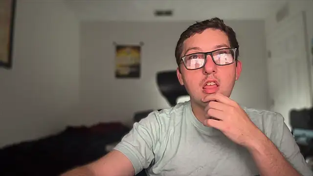 Snapshot of Milflover96 chatting on 16, 12, 2025 Milflover96 online show from 16, 12, 2025