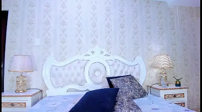 TianahGlow online show from 10, 3, 2025