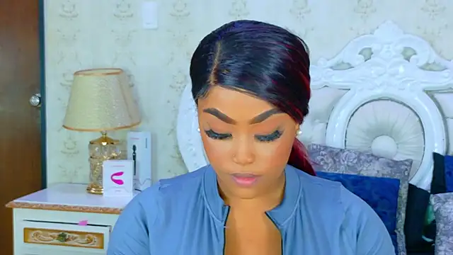 TianahGlow online show from 31, 10, 2025