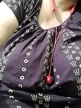 Snapshot of Lizza_boudi chatting on 19, 2, 2025 Lizza boudi online show from 19, 2, 2025