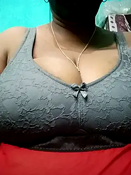 Snapshot of SX-JUHI chatting on 11, 3, 2025 SX-JUHI online show from 11, 3, 2025